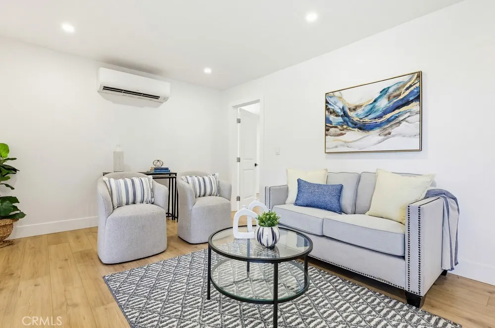 https://cdn.realtyfeed.com/cdn/127/306728538/6ca6731976df67579dd8cc5566cf99b6.webp