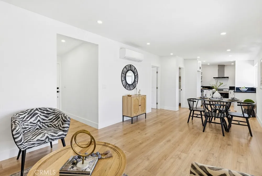 https://cdn.realtyfeed.com/cdn/127/306728538/7ca6bc5cb0adc044cbc68b50dbed6b85.webp