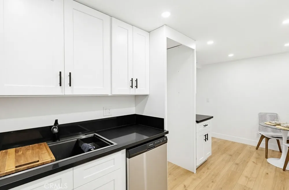 https://cdn.realtyfeed.com/cdn/127/306728538/816aeffe9c384b804c431becb1441a9c.webp