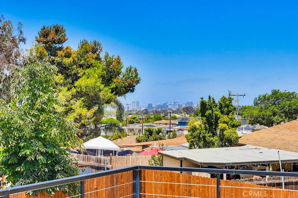 https://cdn.realtyfeed.com/cdn/127/306728538/8c9e6b3efbac40f84b824b69d3d38ccf.webp