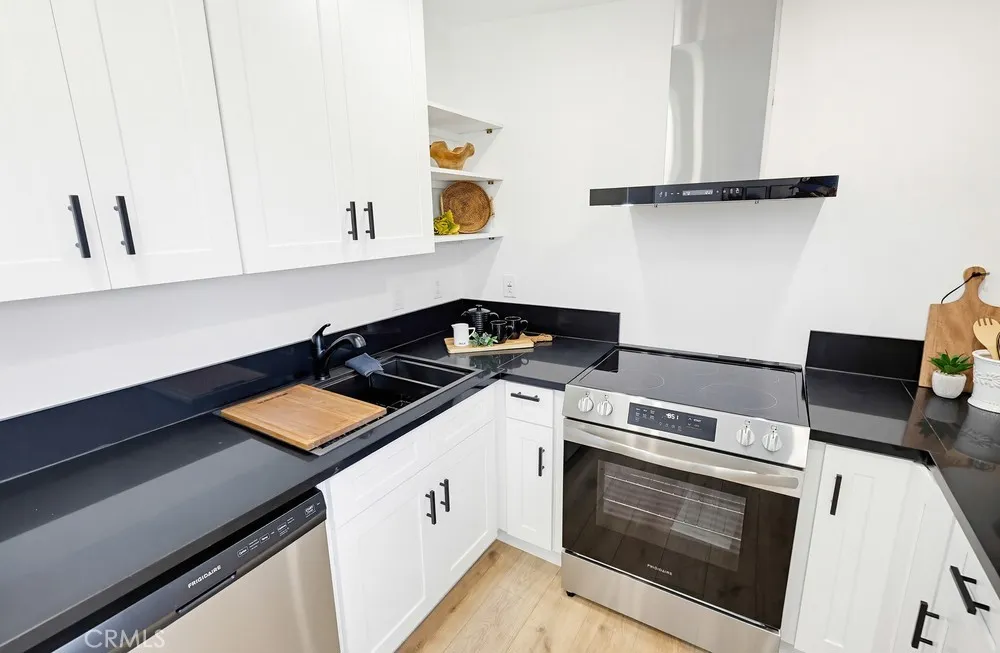https://cdn.realtyfeed.com/cdn/127/306728538/aa25ae2d308254ad55ba976f7f13d00a.webp