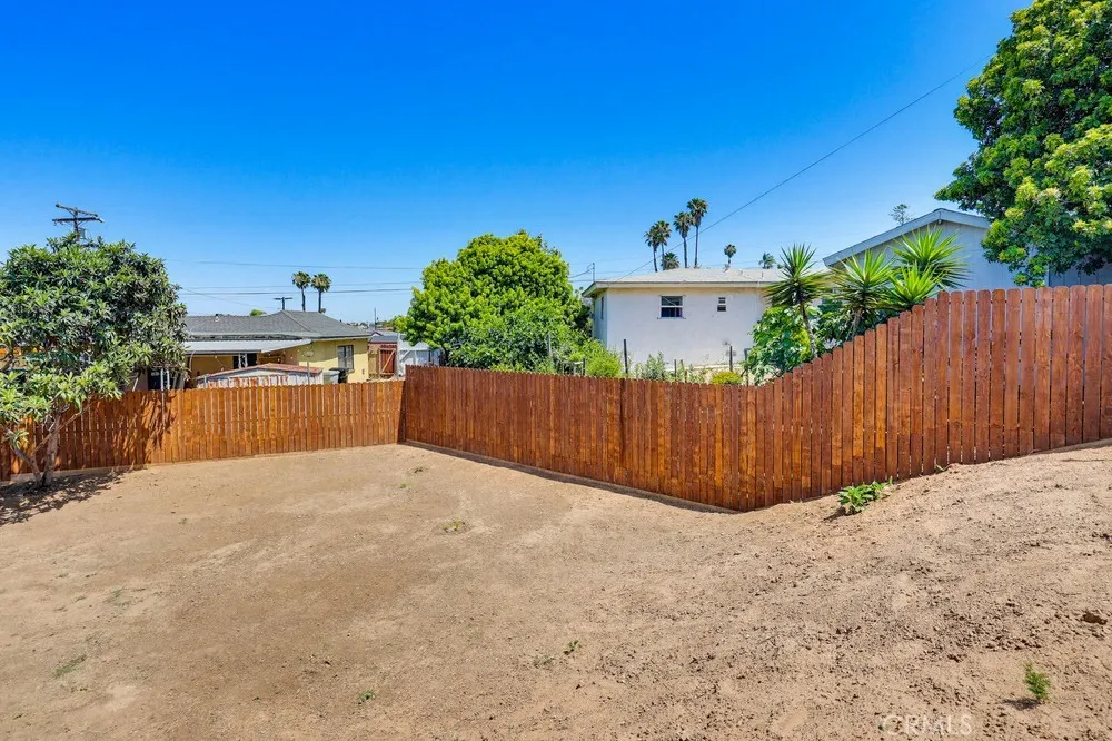 https://cdn.realtyfeed.com/cdn/127/306728538/bc0f17fe6f4225b8e8d4153b616ae0f7.webp