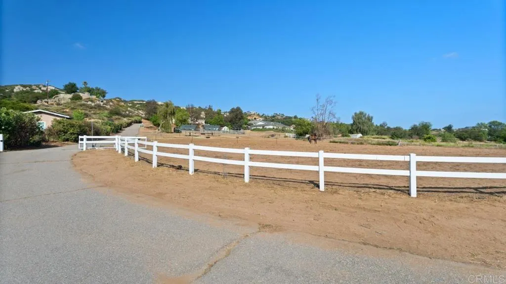 https://cdn.realtyfeed.com/cdn/127/306728547/6d0704df27b0ce909c07d1f81aa26ed2.webp
