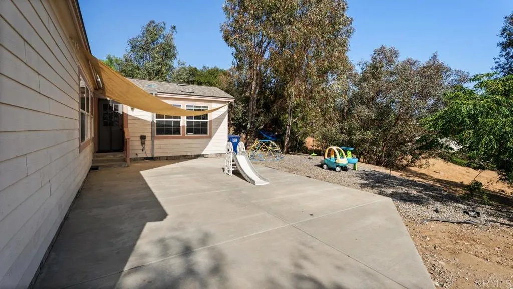 https://cdn.realtyfeed.com/cdn/127/306728547/750c4e42442f119ac6e84f7cece9fb59.webp