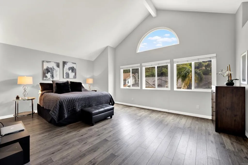 https://cdn.realtyfeed.com/cdn/127/306728551/5fc9ed2aa145d2f7201b318b6d27010c.webp