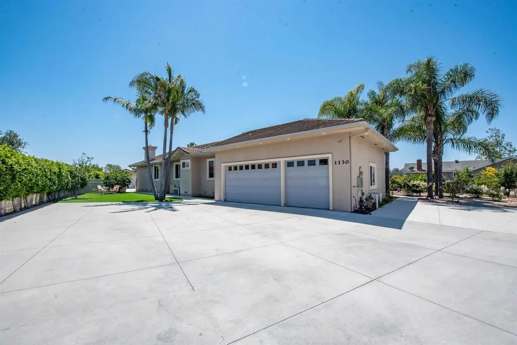 https://cdn.realtyfeed.com/cdn/127/306728558/3b94cb7f9b7aefecc6b1736e3a06e318.webp