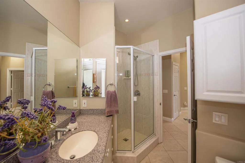 https://cdn.realtyfeed.com/cdn/127/306728558/b5ee78579ae20dcff4ecc23d039f6201.webp
