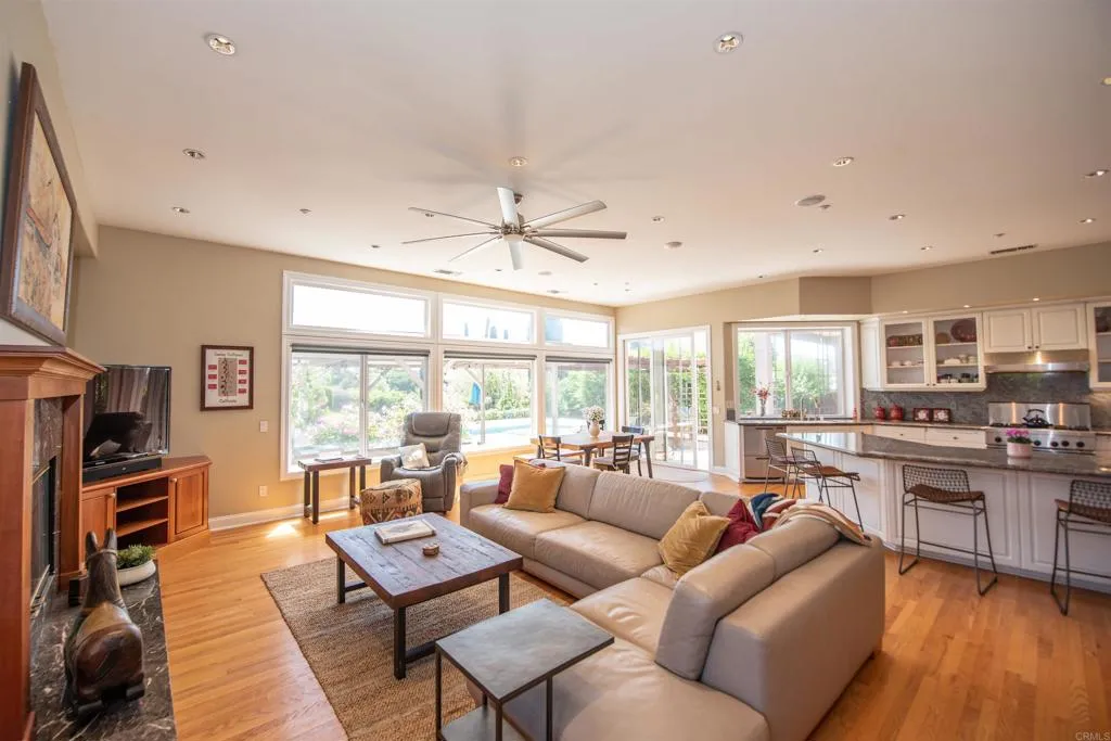 https://cdn.realtyfeed.com/cdn/127/306728558/b910269c791acf8bcf9025f9c035189f.webp