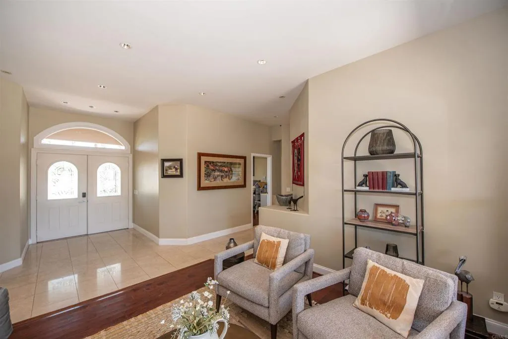 https://cdn.realtyfeed.com/cdn/127/306728558/fb35d100d1b9e774a8ccf1795b861162.webp