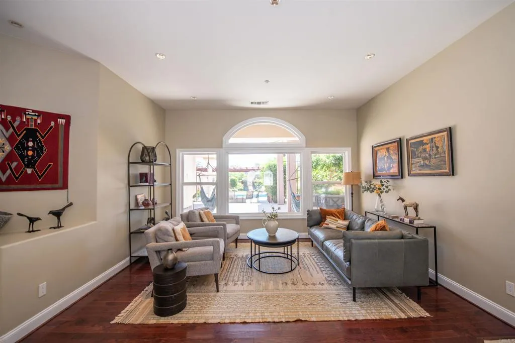 https://cdn.realtyfeed.com/cdn/127/306728558/fdb5adb2f9576c93178bd278ce5d3751.webp