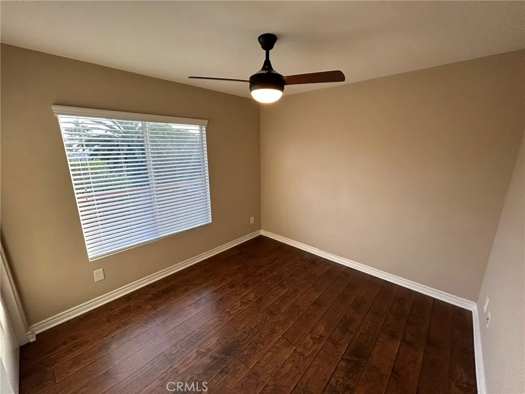 https://cdn.realtyfeed.com/cdn/127/306728626/2727fb42f96ea0a26302784a3943dfc1.webp