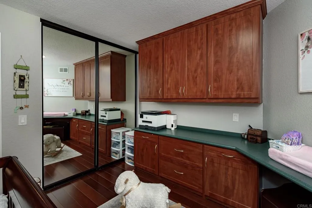 https://cdn.realtyfeed.com/cdn/127/306728631/1078a9477716dc234477cb6f15d7a30f.webp