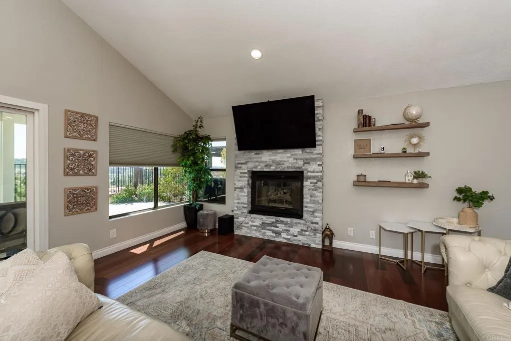 https://cdn.realtyfeed.com/cdn/127/306728631/9fed09c42d223da9da5bf02039d3b461.webp