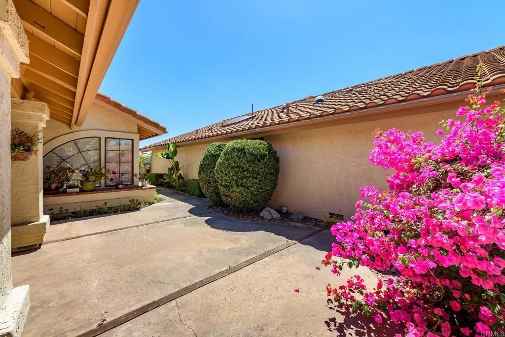 https://cdn.realtyfeed.com/cdn/127/306728631/a22d9b975d577d5714b53829bafddc0d.webp
