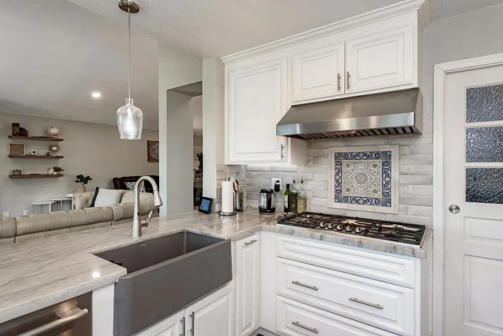 https://cdn.realtyfeed.com/cdn/127/306728631/eaad42ef63985cd1c3b3146f978218e9.webp