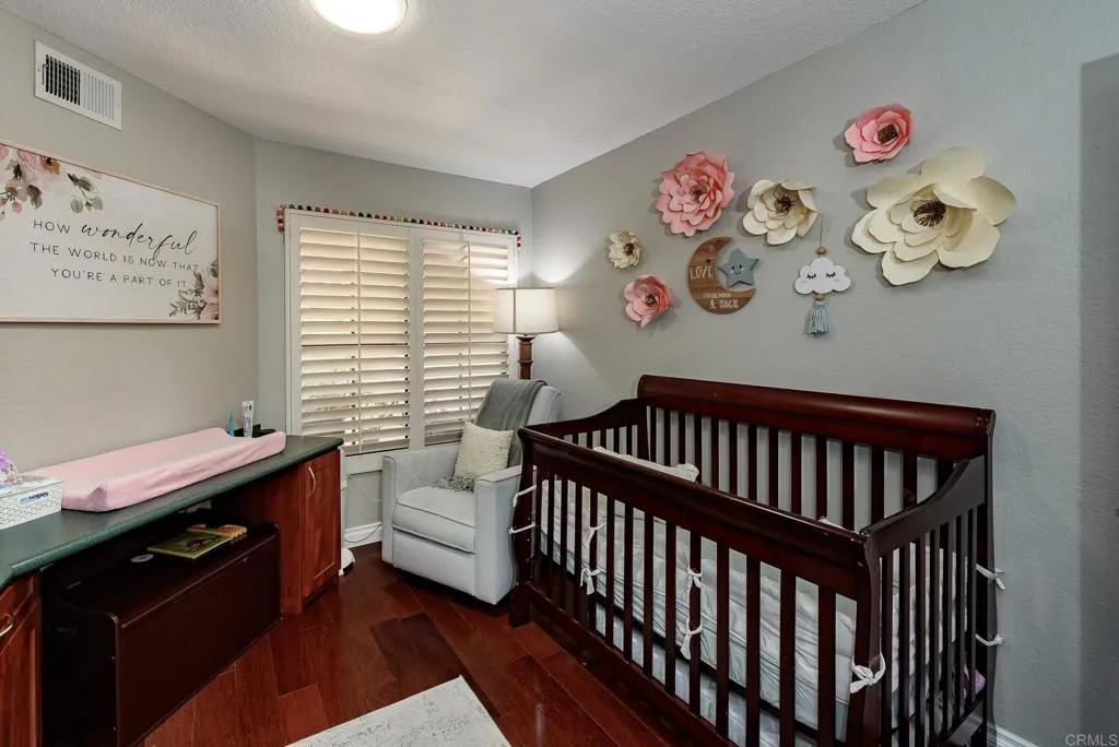 https://cdn.realtyfeed.com/cdn/127/306728631/f2f66479eee72244f622b78feb44d525.webp