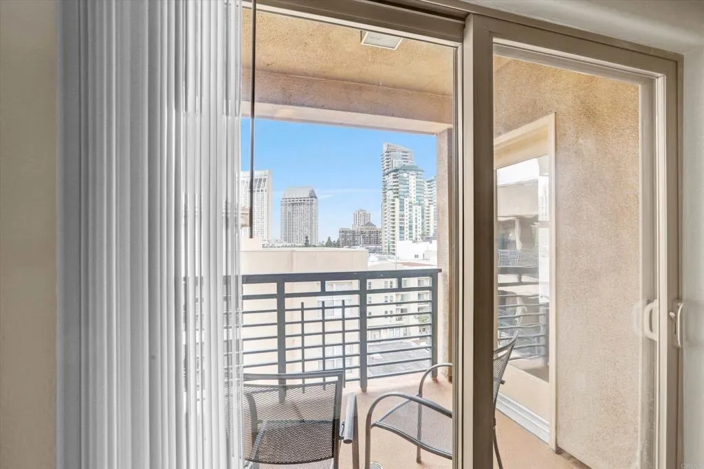 https://cdn.realtyfeed.com/cdn/127/306728633/1188f59ffbe1c4c36e94a2c9ea61a4c3.webp