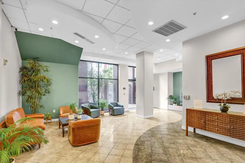 https://cdn.realtyfeed.com/cdn/127/306728633/440e0fb9675dc977ca7a222b473ffe0f.webp