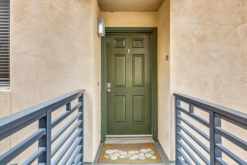 https://cdn.realtyfeed.com/cdn/127/306728633/53b67feefe56fdd6e2b771e8db3abe73.webp
