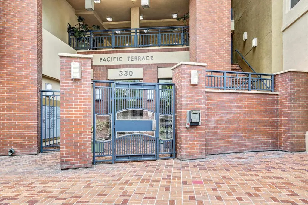 https://cdn.realtyfeed.com/cdn/127/306728633/6797d5a5fcb023eb963fe0f0584874a6.webp