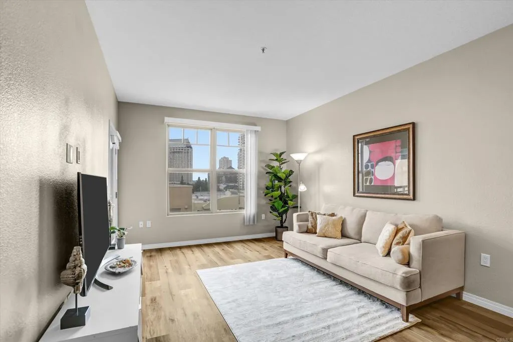 https://cdn.realtyfeed.com/cdn/127/306728633/f74e918eb1a0a7ad0d4e7bd149ab1af2.webp