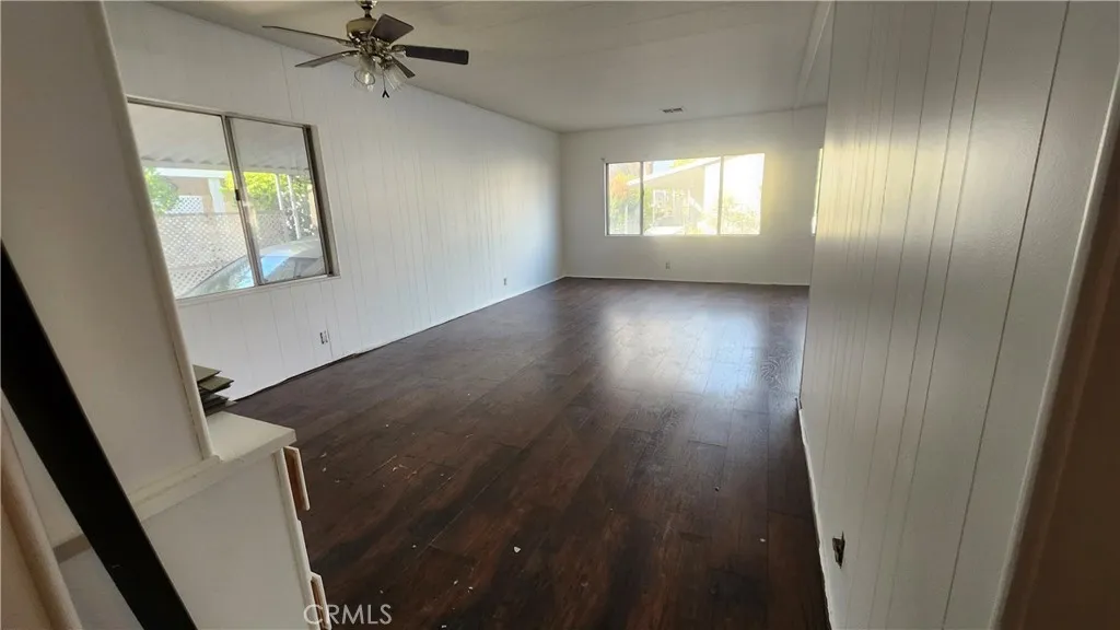 https://cdn.realtyfeed.com/cdn/127/306728670/192fb5fc141b5d123ce79dedd0e6e10e.webp