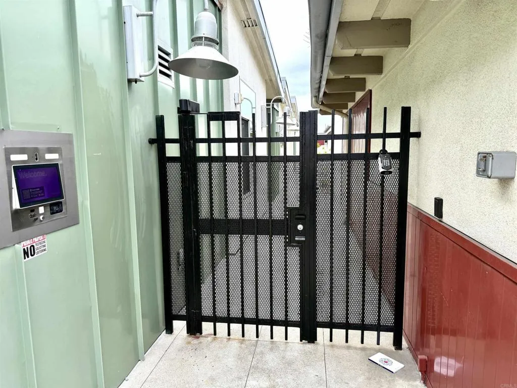 https://cdn.realtyfeed.com/cdn/127/306728687/09c4b9ad61b4e1a31243c385a6d1cff8.webp