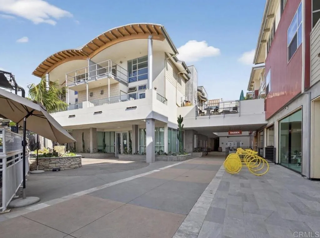 https://cdn.realtyfeed.com/cdn/127/306728687/18469010dbb52b1206181fef4e0a2021.webp