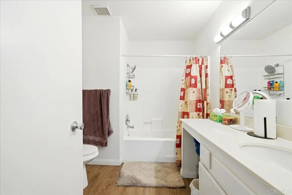 https://cdn.realtyfeed.com/cdn/127/306728695/1cbc0c2dbf3ee669f4b18777541a987a.webp