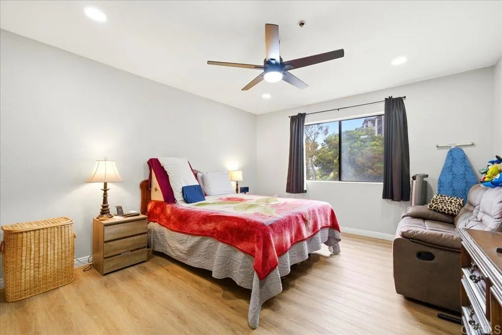https://cdn.realtyfeed.com/cdn/127/306728695/330636063a2ac8edca4c89b11abccc10.webp