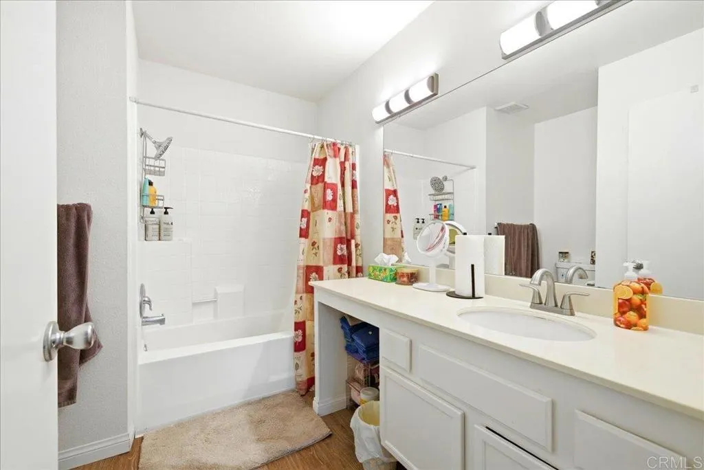 https://cdn.realtyfeed.com/cdn/127/306728695/4ae3ab2c0c5fd95781c032231cf00a9a.webp