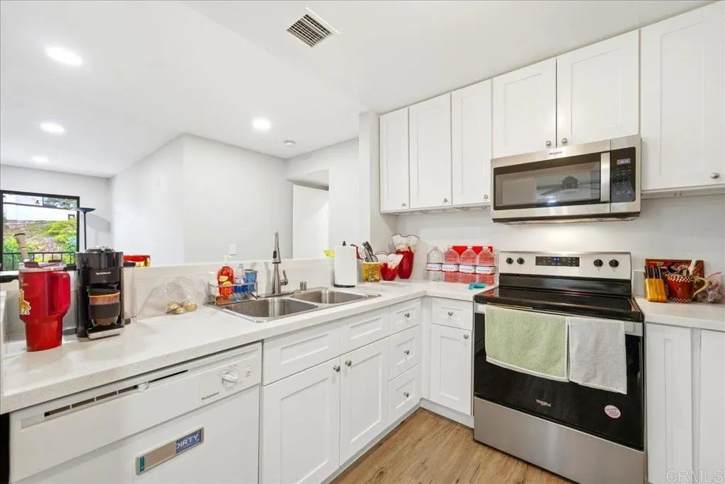 https://cdn.realtyfeed.com/cdn/127/306728695/681bcd83a9cf687fcfebefd4a862ed0a.webp