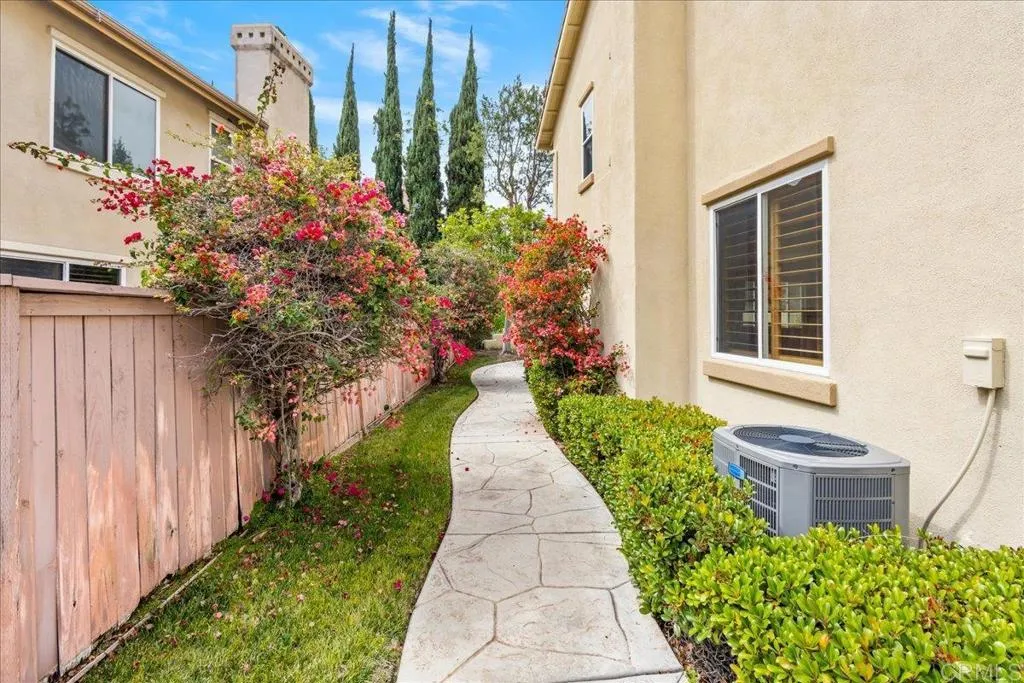 https://cdn.realtyfeed.com/cdn/127/306728705/30984e401195bc35d6662755ebecd06f.webp