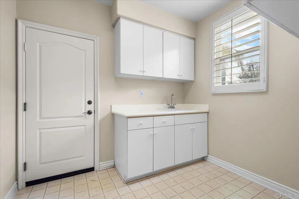 https://cdn.realtyfeed.com/cdn/127/306728705/d0ecfea554eede9d6a0912d7324cb74c.webp
