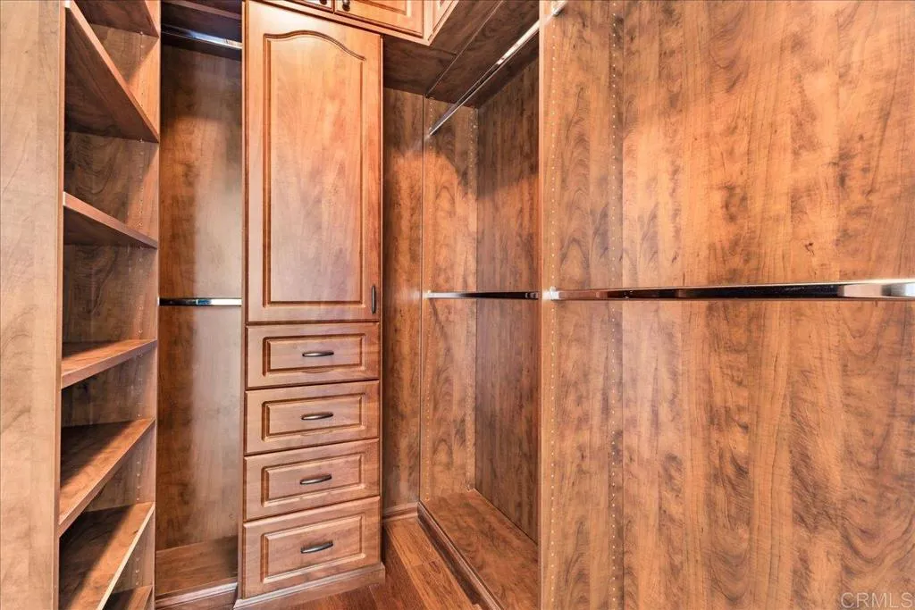 https://cdn.realtyfeed.com/cdn/127/306728705/db49bb5b463689bf728a905037459c4f.webp