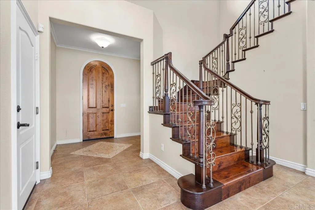 https://cdn.realtyfeed.com/cdn/127/306728705/ed89b5f1a5cdd8650216d08a225af1a1.webp