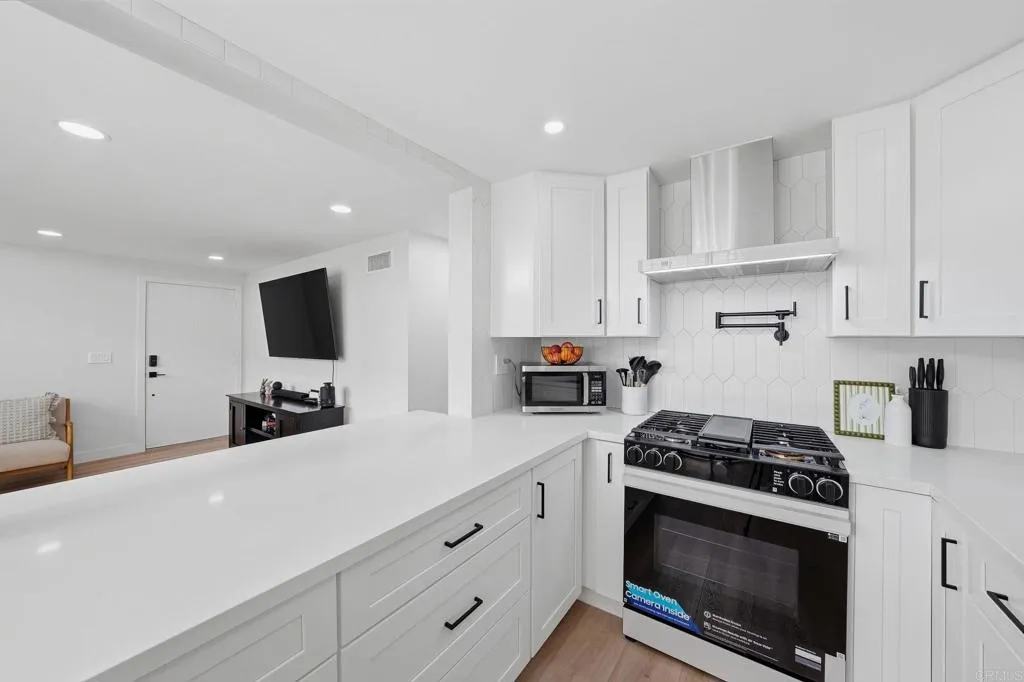 https://cdn.realtyfeed.com/cdn/127/306728708/7bb32adf96f5ca20ec865773166a9cba.webp
