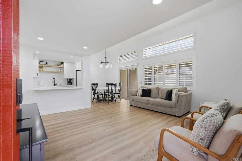 https://cdn.realtyfeed.com/cdn/127/306728708/9a019e7a184177bcd4216de345d33148.webp