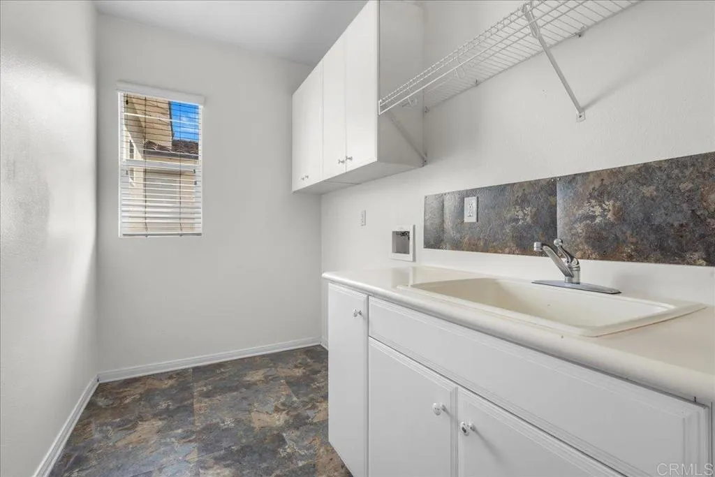 https://cdn.realtyfeed.com/cdn/127/306728713/0f1c1c66b0fc635e5df7571857a6e1d4.webp