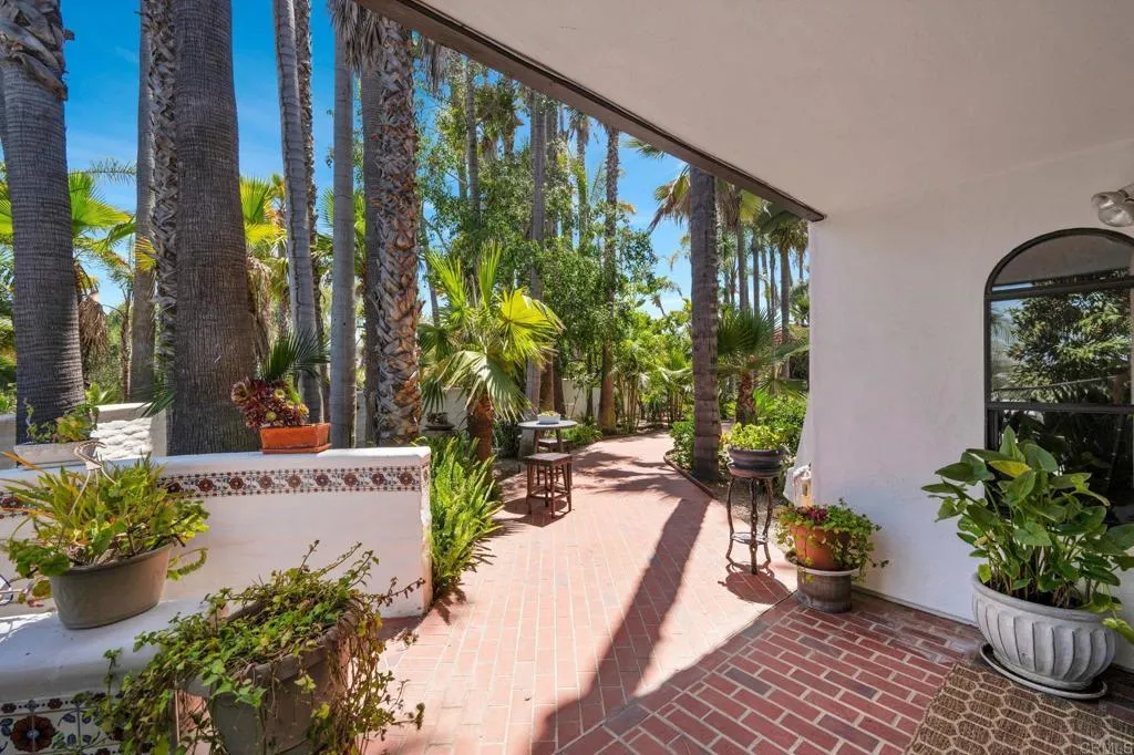 https://cdn.realtyfeed.com/cdn/127/306728721/48a652871b22eed25e9a7749b4cb46f3.webp