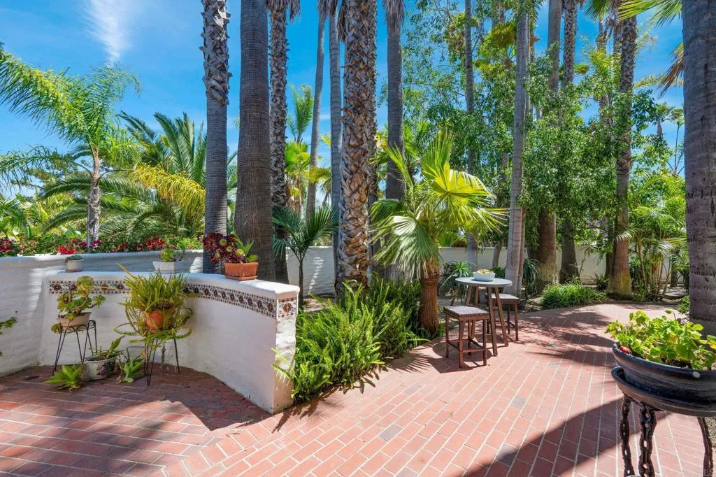 https://cdn.realtyfeed.com/cdn/127/306728721/d00f4d6693e167167762c28ca3672d94.webp