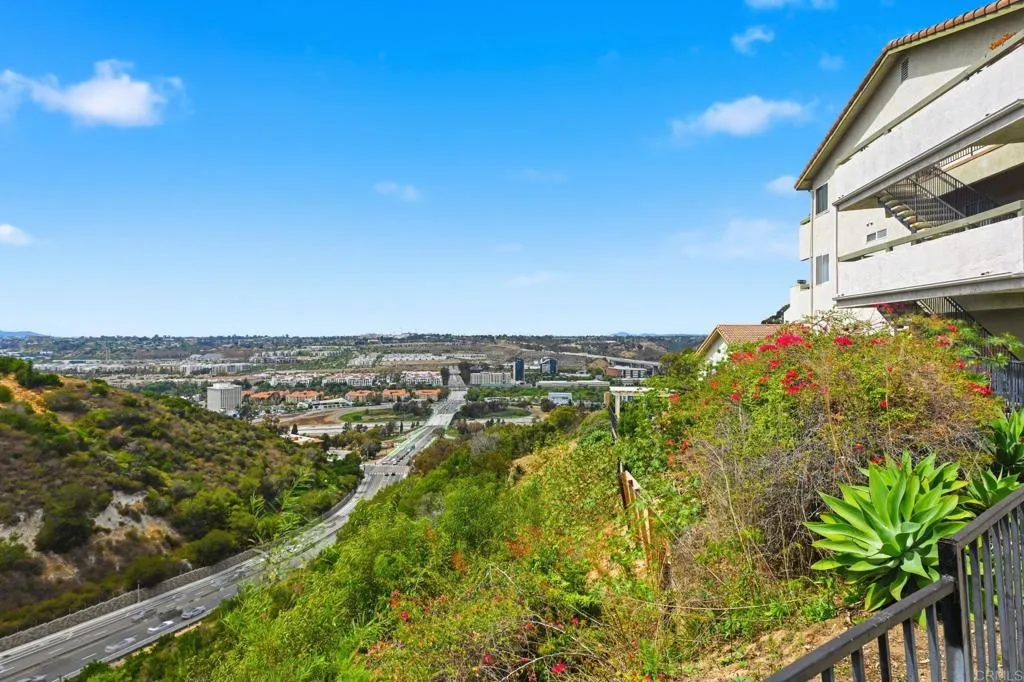 https://cdn.realtyfeed.com/cdn/127/306728724/3fdb2d5365be163034064c62d8db780f.webp