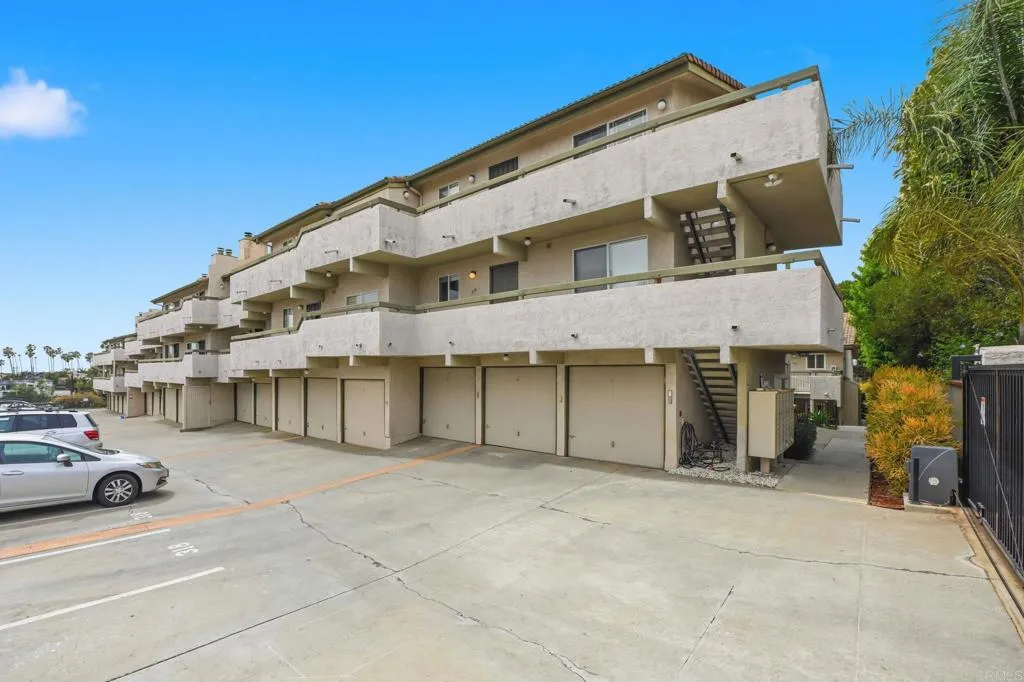 https://cdn.realtyfeed.com/cdn/127/306728724/82b6f52457276d8475b38ba3ded56e7e.webp
