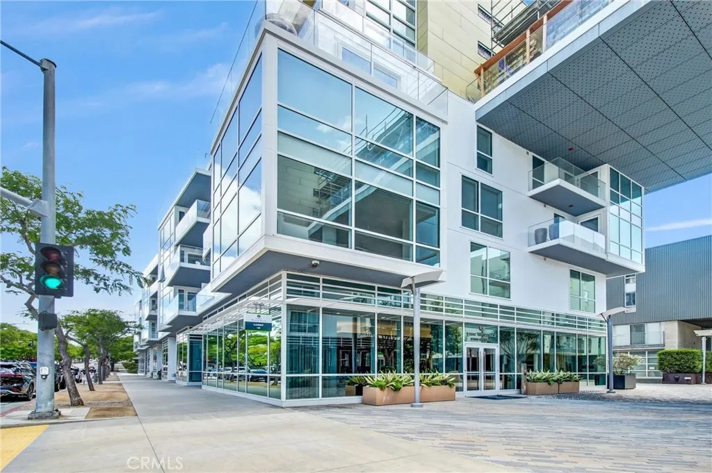 Santa Monica, CA 90401