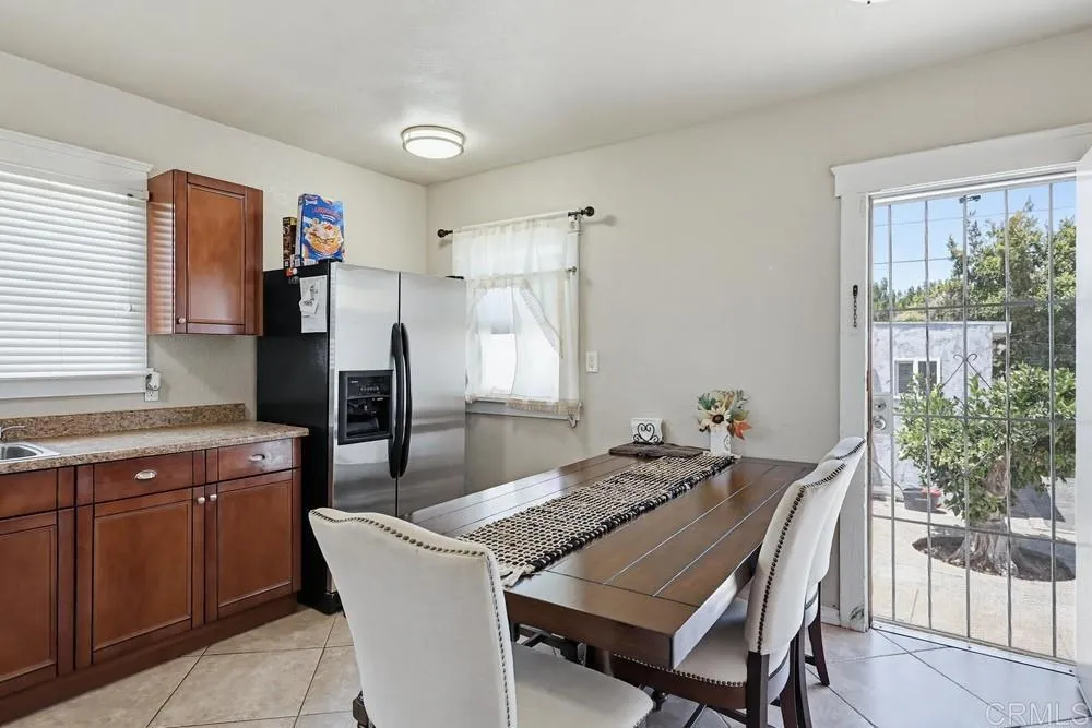 https://cdn.realtyfeed.com/cdn/127/306728760/3f404e172f86f61d57c8c6cfcae1b787.webp