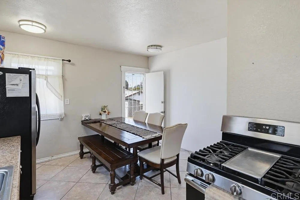https://cdn.realtyfeed.com/cdn/127/306728760/4942163e919cebc332a3fc3ecaf0cb6e.webp