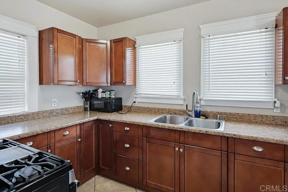 https://cdn.realtyfeed.com/cdn/127/306728760/575c53260b00c602668f72a226821328.webp