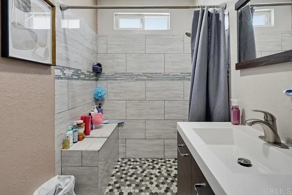https://cdn.realtyfeed.com/cdn/127/306728760/f13631cfe55723f7e07939be0455a49a.webp