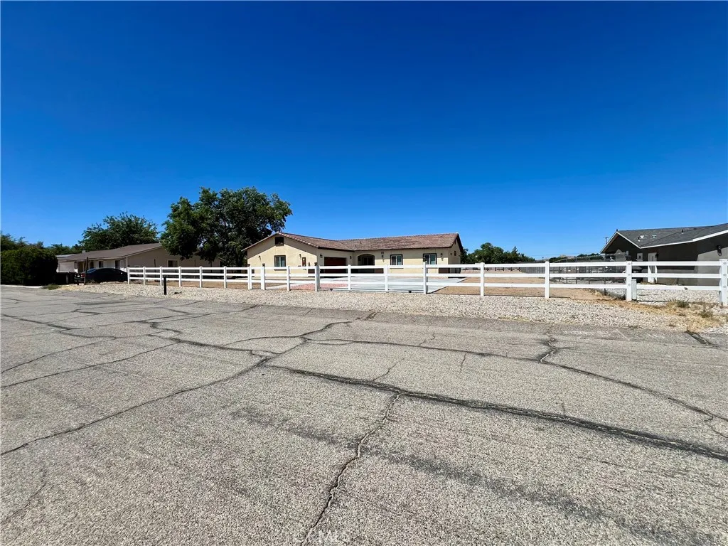 40719 171th Street, Lake Los Angeles, CA 93535 - Photo 3 of 75, Lake Los Angeles, CA