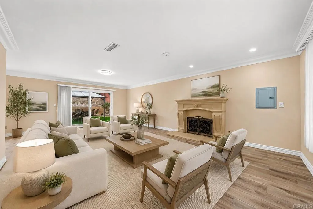 https://cdn.realtyfeed.com/cdn/127/306728789/62d7afc5d8618c650e55d51a81cdf815.webp
